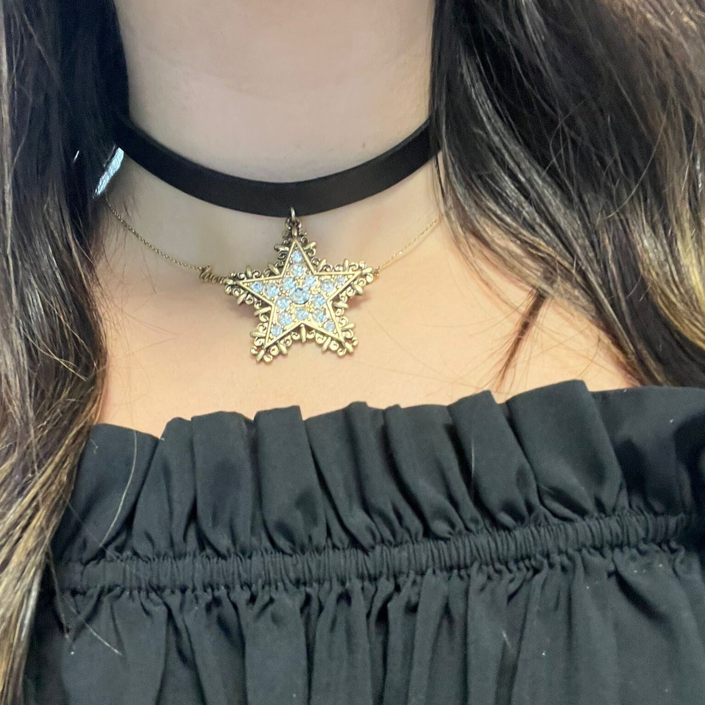 GOLD STAR CHOKER